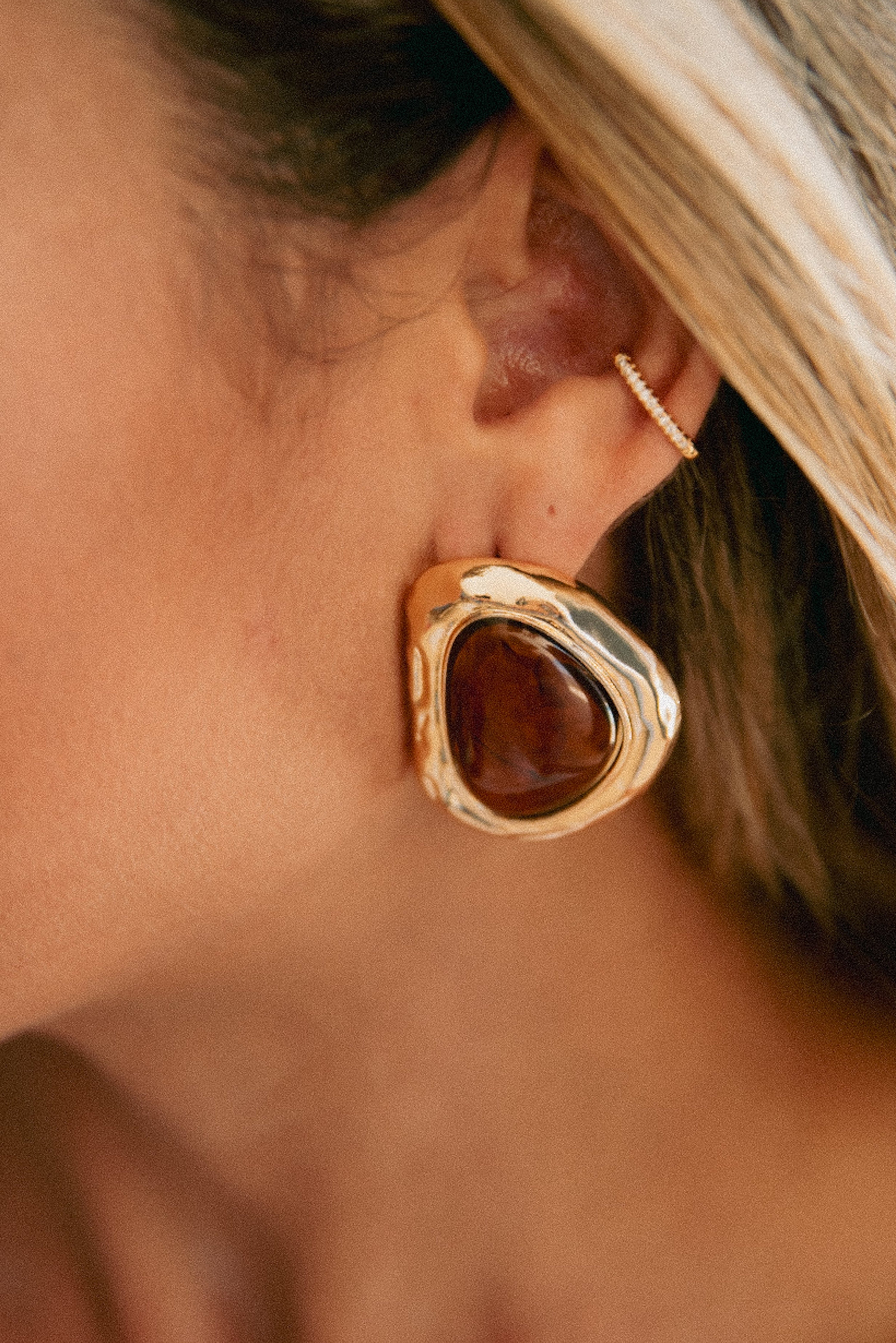 Piercing Cravejado Fake